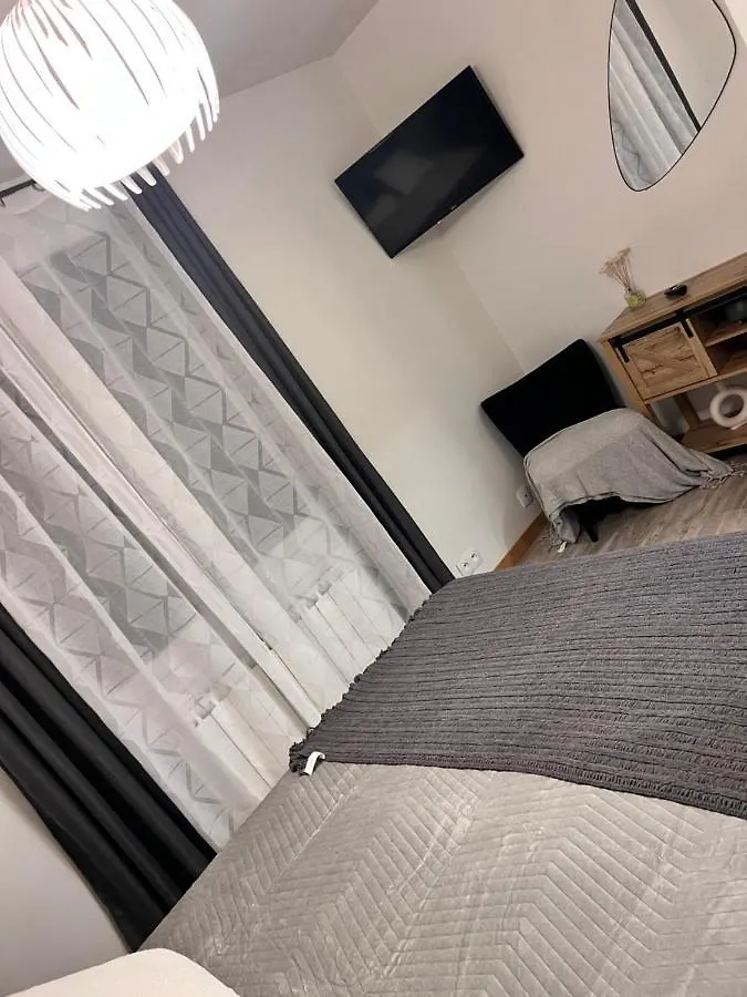 Appart Cosy Face A L'Etang Sault Apartment Premilhat France