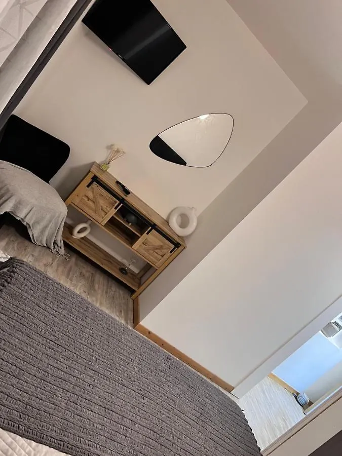 Appart Cosy Face A L'Etang Sault Apartment Premilhat